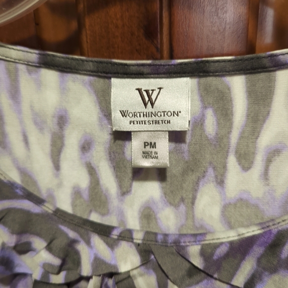 HOST PICK WORTHINGTON Petite Stretch Multi Color Top  Ruffle Neckline Woman’s - Picture 2 of 12